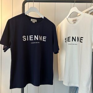 Woman‘s Navy T-Shirts